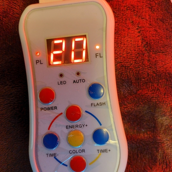 Beauty LED Mask - Picture 5 of 5